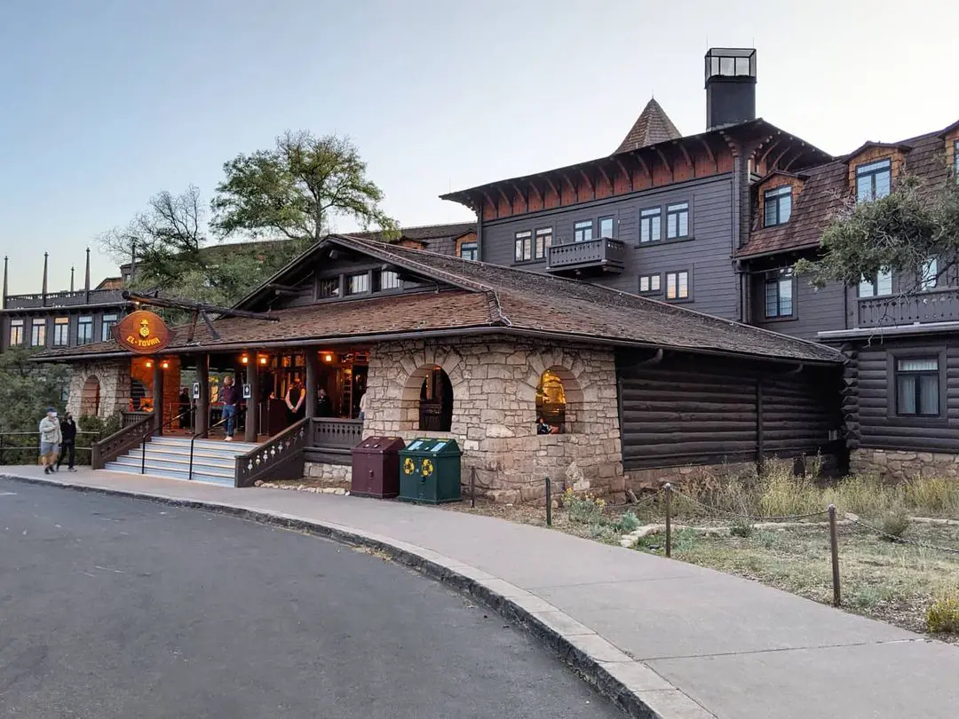 The exterior design of El Tovar Hotel located in the south rim of Grand Canyon