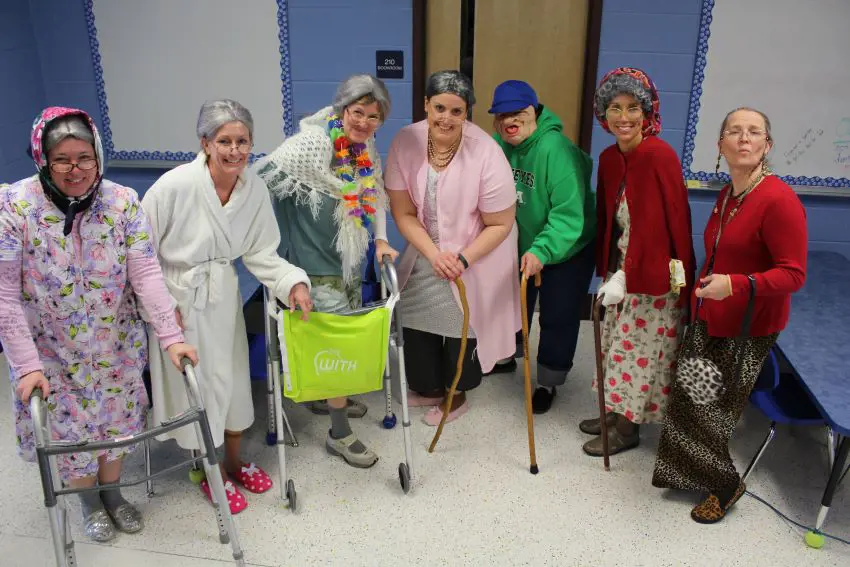 Teachers dressed up as old people for 100th day of school