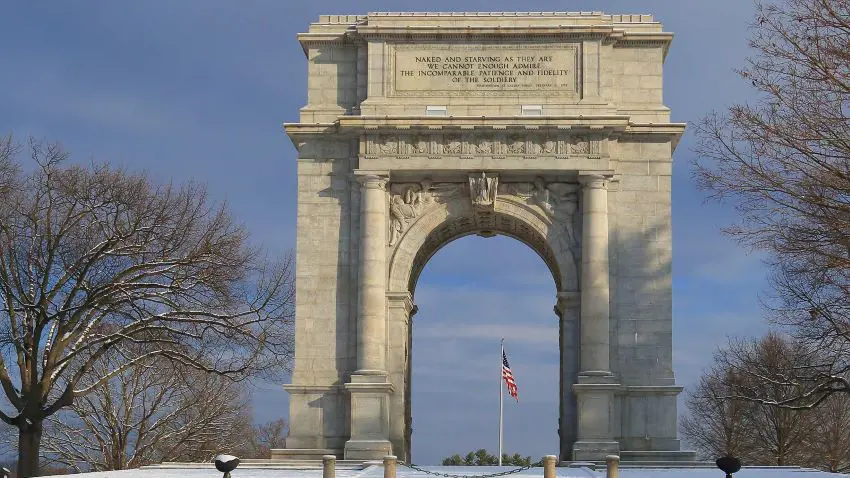 Front view of Nationa Memorial Arch located in Pennsylvania