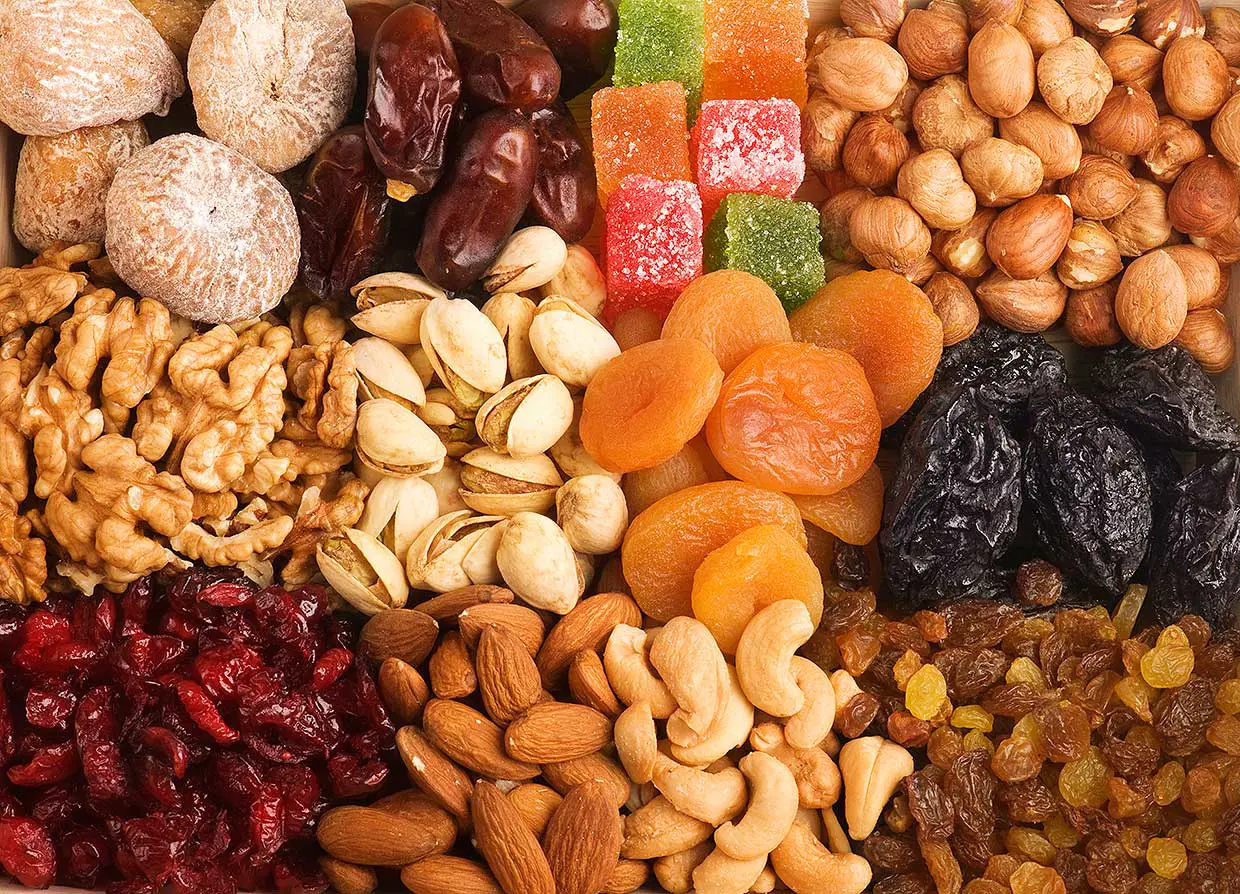 Dried Nuts: Cashew, Almonds, Apricot, Figg and more 