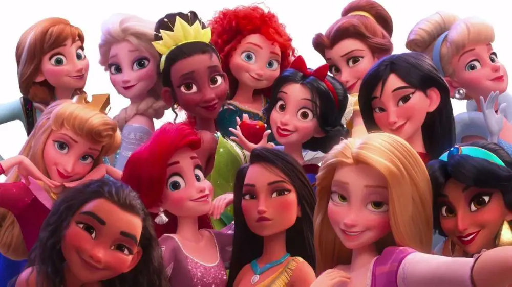 The Disney Princesses take selfie in the film Wreck It Ralph